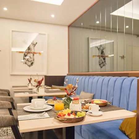 Hotel Moon&sun Oporto