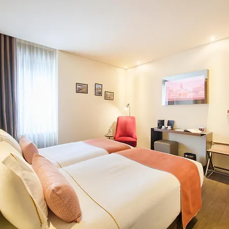 Hotel Moon & Sun 4*