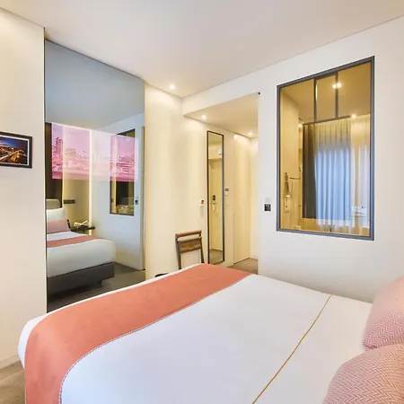 Moon & Sun Hotel