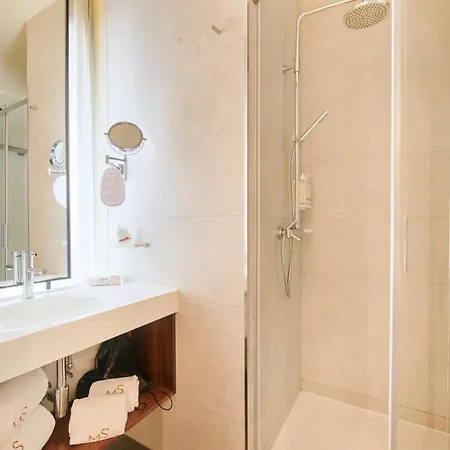 Hotel Moon & Sun 4*