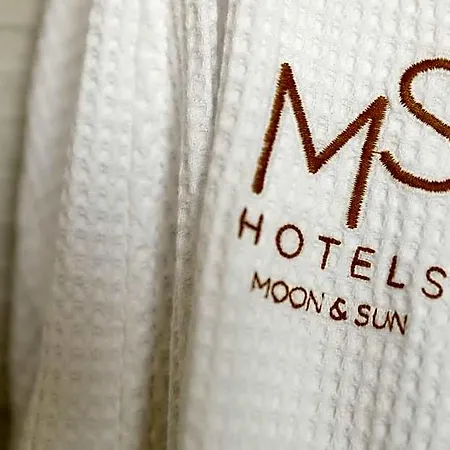 Otel Moon & Sun
