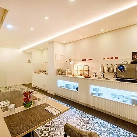 Moon & Sun Otel 4*