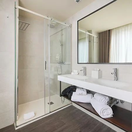 Hotel Moon & Sun 4*