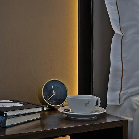 Moon & Sun Hotel
