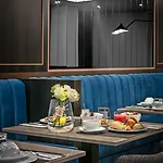 Moon & Sun Hotel 4*