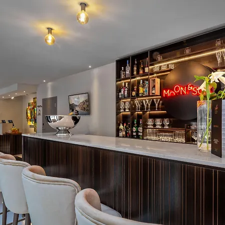 Moon & Sun Hotel Oporto