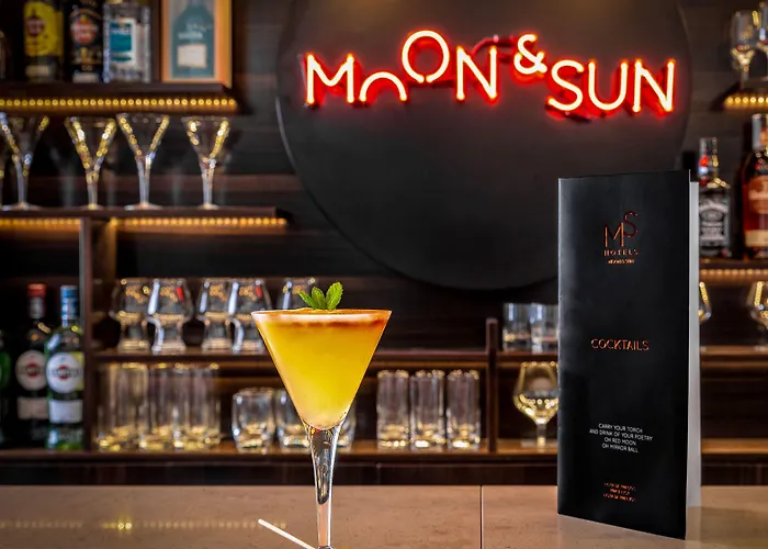 Hotel Moon&sun Oporto