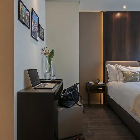 Moon & Sun ポルト